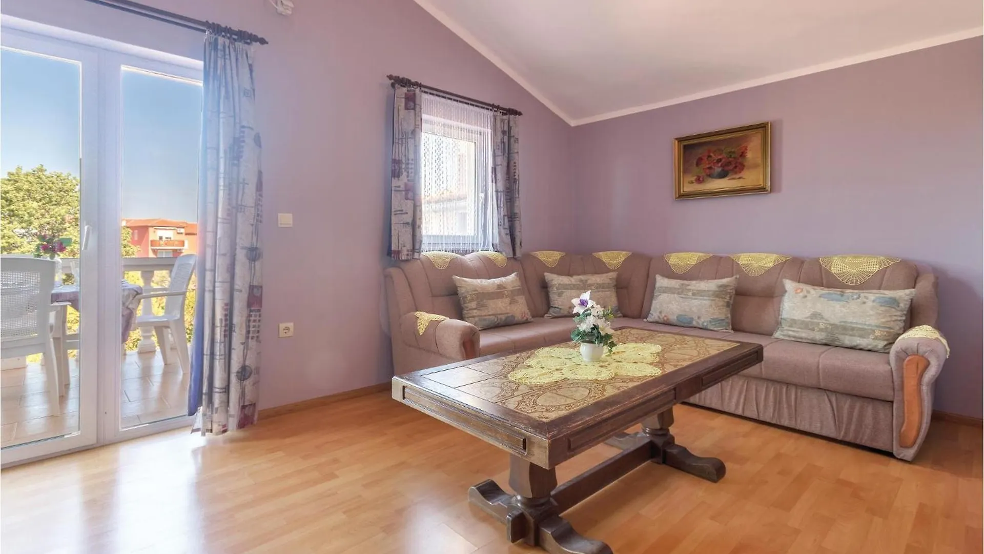 2 Bedroom Gorgeous Apartment In بيروغ